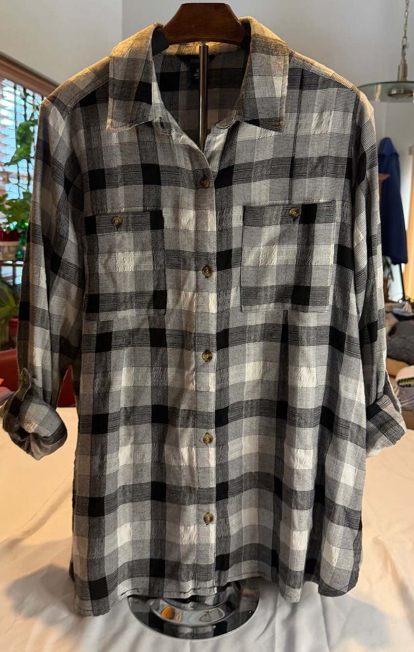 Intro. Plaid Button Down Shirt Size M Black White Long Sleeve